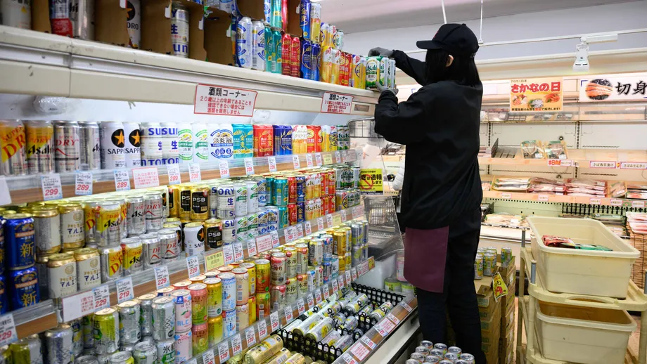 Japan's Core Inflation Reaches 2.1% as Food and Household Costs Rise