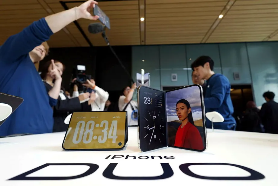 Apple iPhone Duo Demand Spurs Higher Order Targets as Hinges and Screens Strain Supply