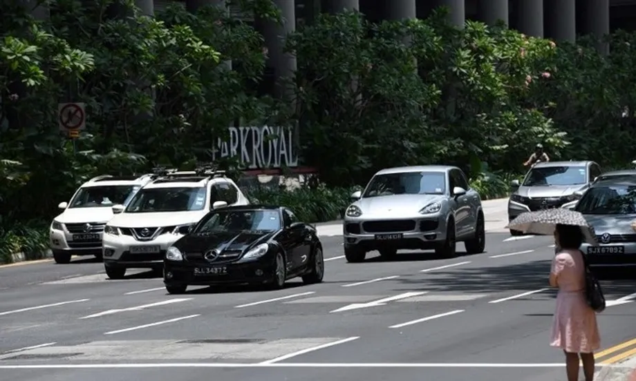 Mengapa Singapura Menjadi Kota Termahal di Asia Tenggara untuk Membeli Mobil: Menilik Laporan Julius Baer