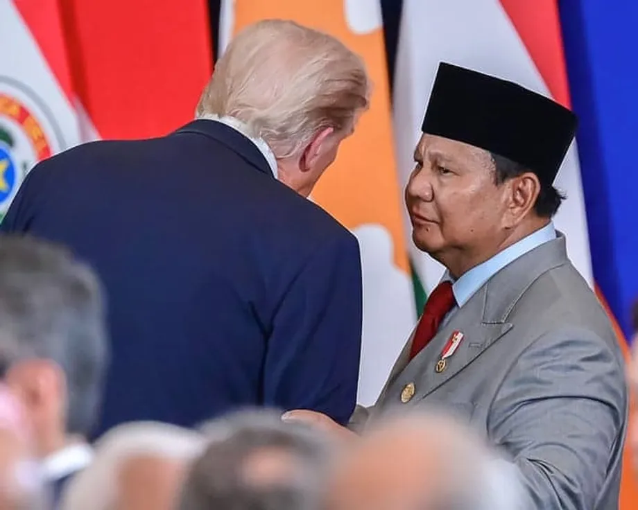 Mikrofon yang masih menyala menangkap Prabowo meminta Trump mengatur pertemuan dengan Eric Trump di KTT Gaza