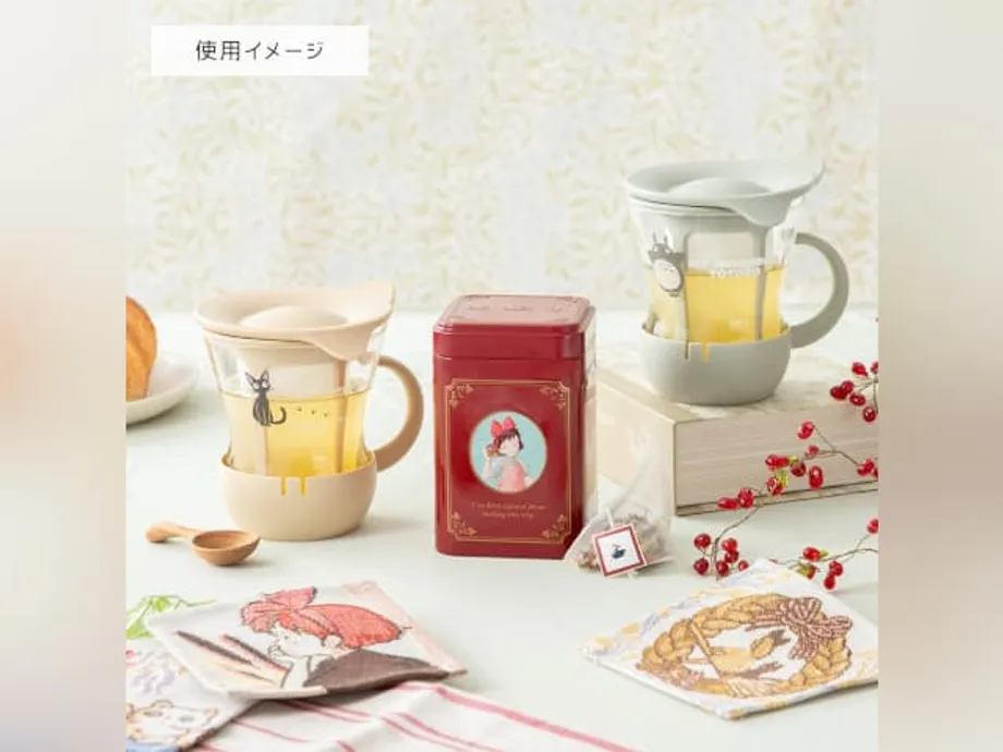 Ghibli menghadirkan racikan teh Kiki dan mug kaca Hario di Jepang