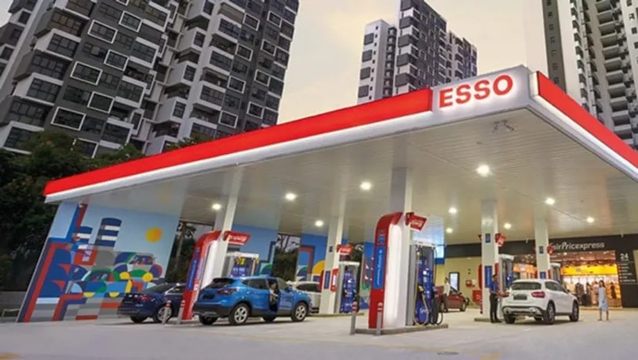 Penjualan Esso Singapura: Dampak akuisisi Chandra Asri terhadap pengemudi, harga, dan pasar bahan bakar